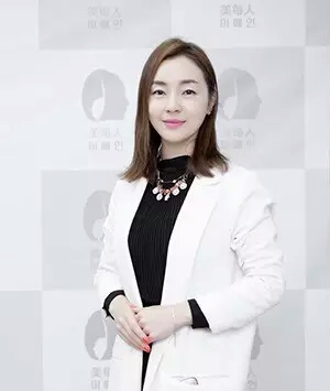 南岸金佳玭 美容协会会长